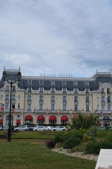 Appartement 3 Pieces - Cabourg Dış mekan fotoğraf